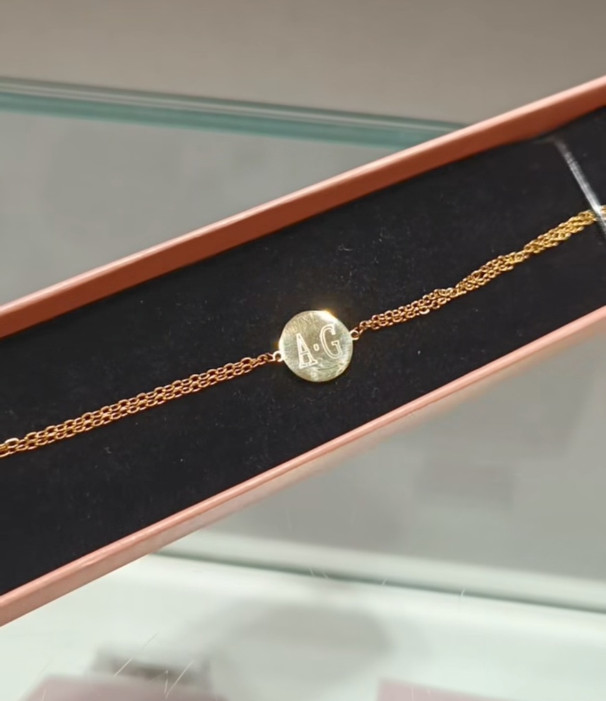 Pulsera Medalla Grabable Doble Cadena Dorada