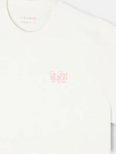 Camiseta Special Fit City Youth Crema - Silbon
