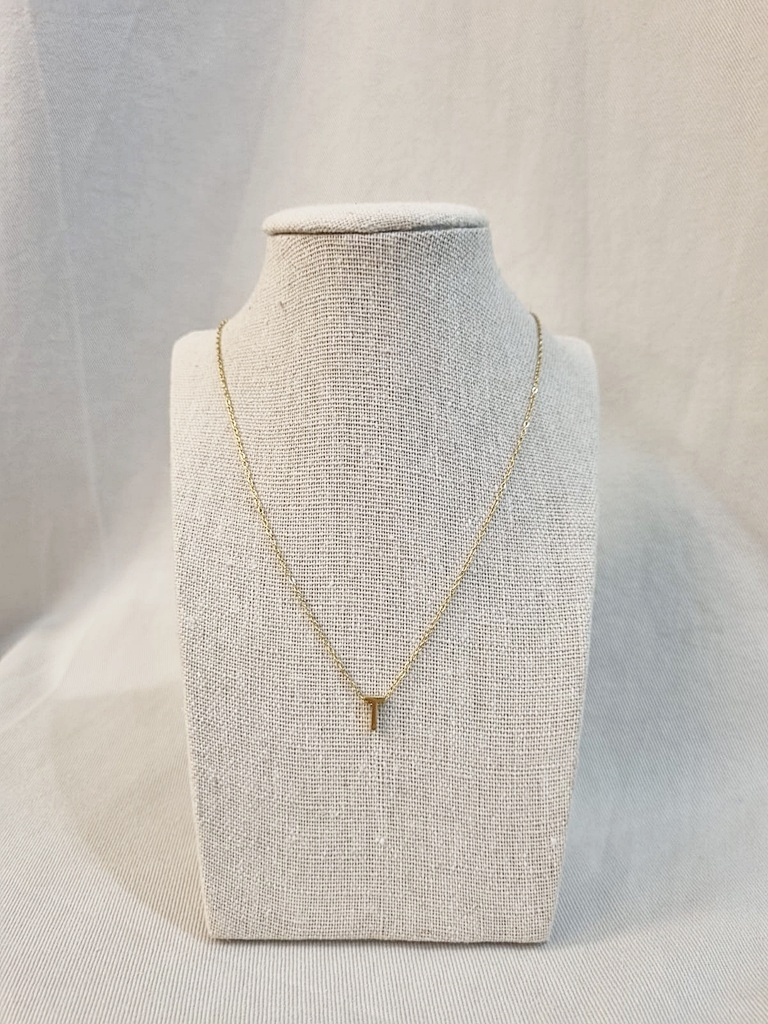 Collar Inicial Dorada Gruesa Letra "T"