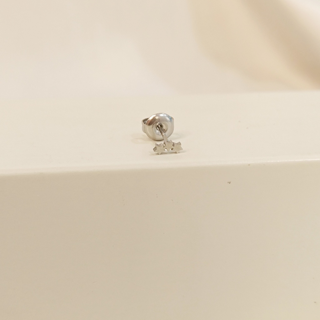 Pendiente Mini Triple Estrella Plateado