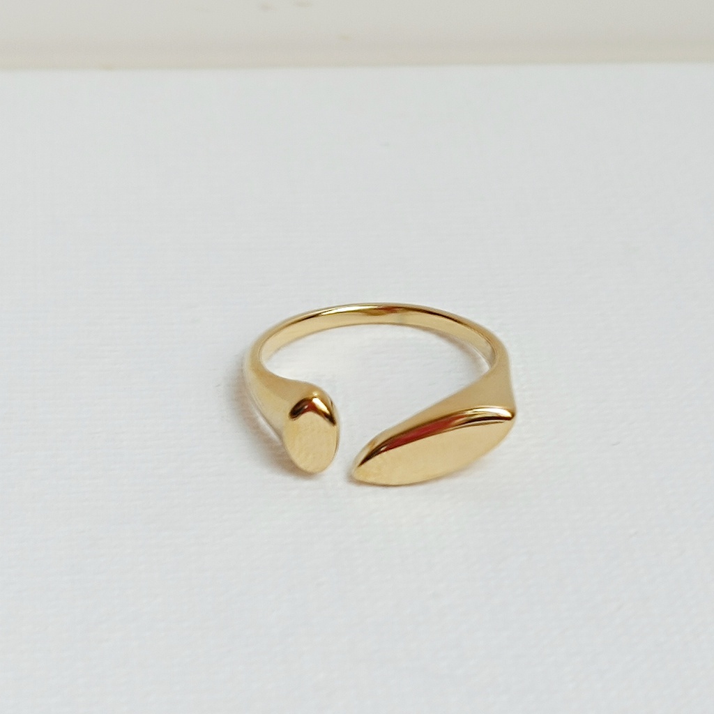 Anillo Óvalo Y Círculo Dorado