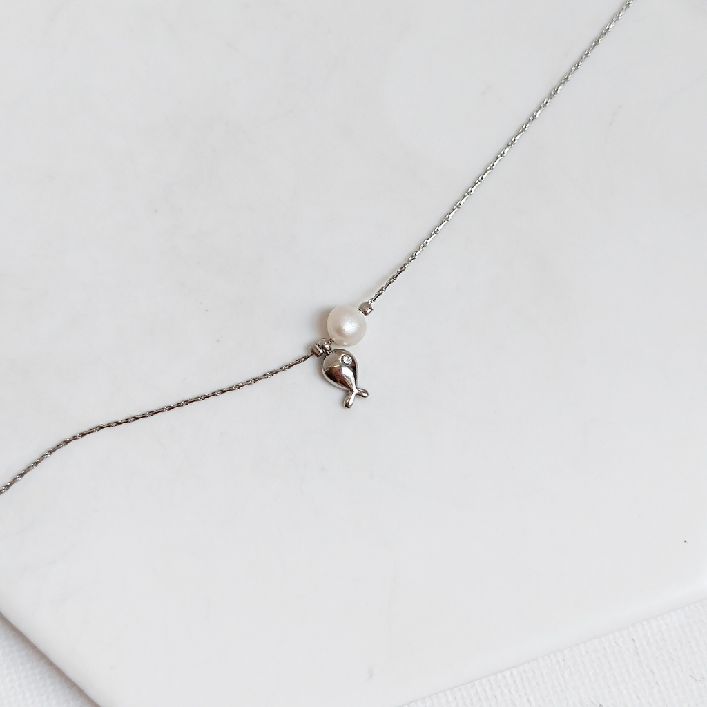 Pulsera Pez Con Perla Plateado
