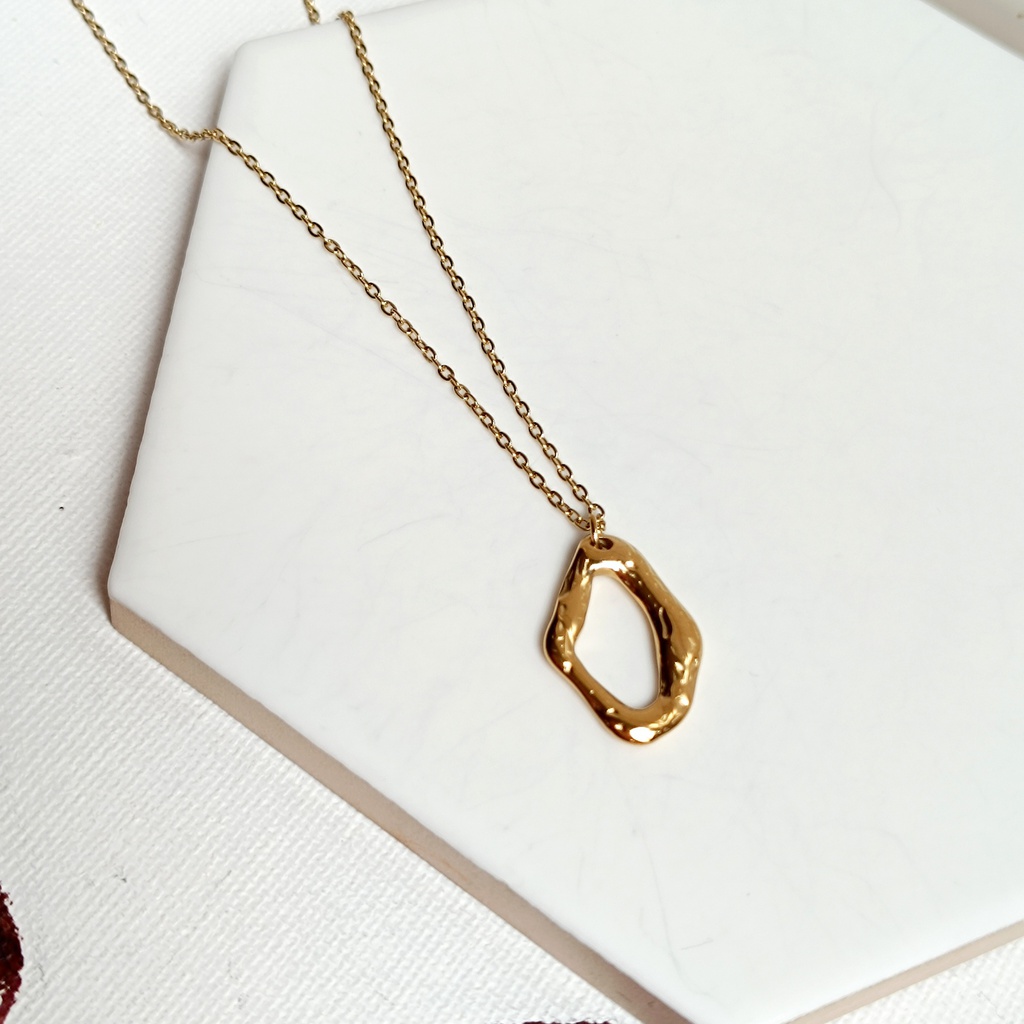 Collar Rombo Textura Dorado