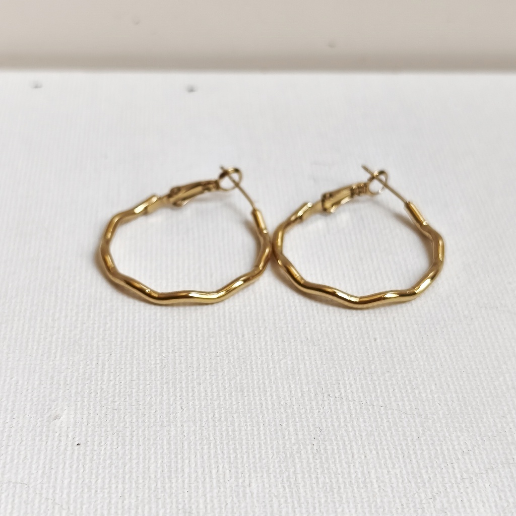 Aros Pequeño Silueta Curva Dorado