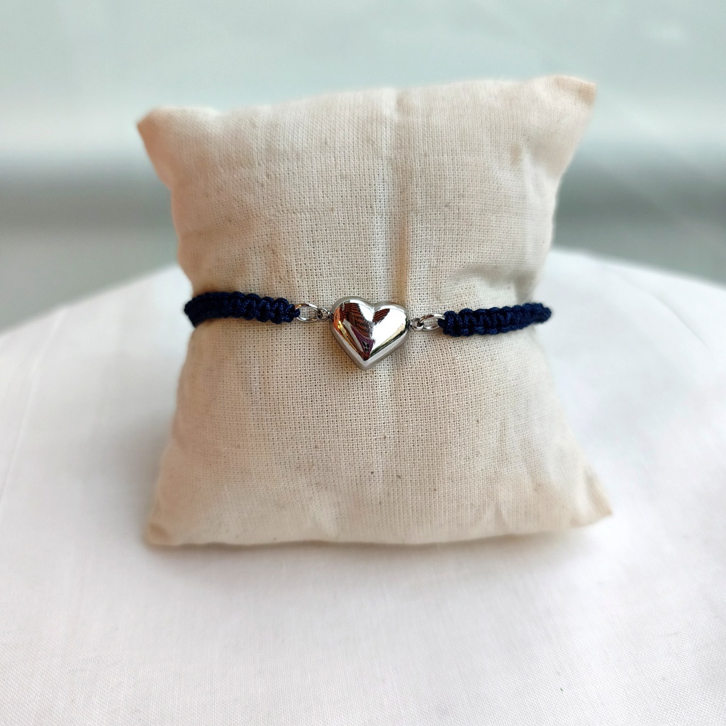 Pulsera Trenzada Azul Marino Corazón (Plateado)