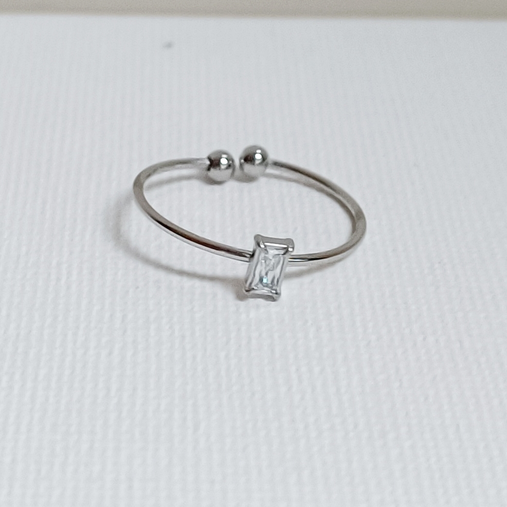Anillo Solitaire (Plateado)