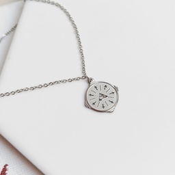 Collar Chapa Brújula Circonita Blanca Plateado