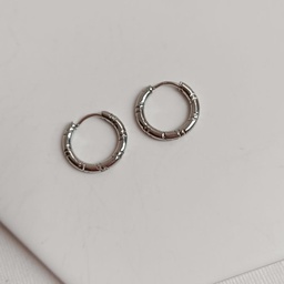 Aros Básicos Con Relieve Plateado