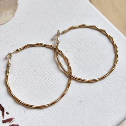 Aros Maxi Silueta Curva Dorado